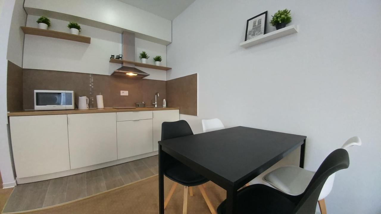 J&J Apartments Beograd Eksteriør billede