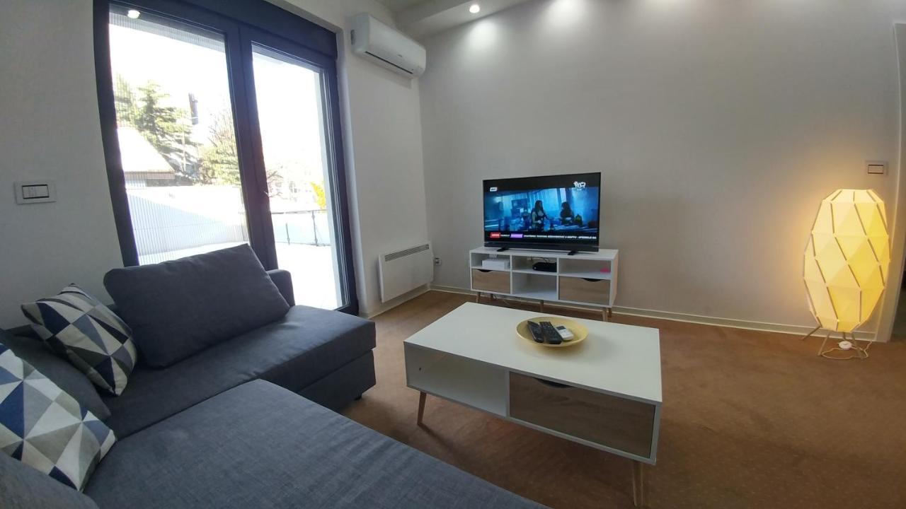 J&J Apartments Beograd Eksteriør billede